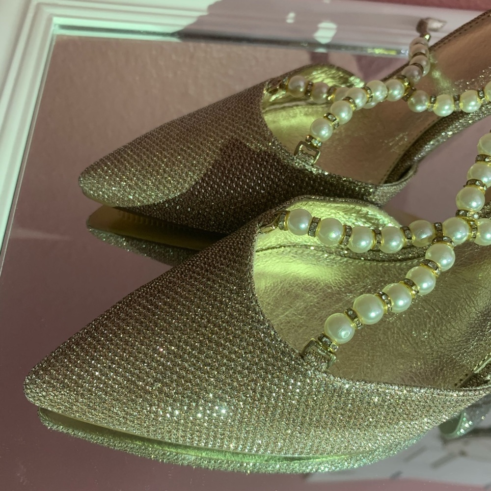Adrianna Papell women’s Aurora pump - Picture 7 of 8